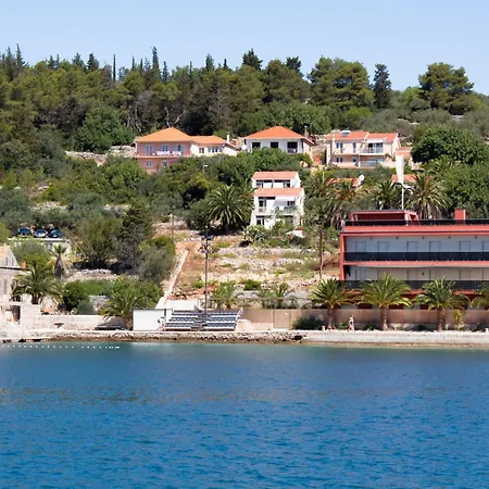 Vela Vala Vela Luka