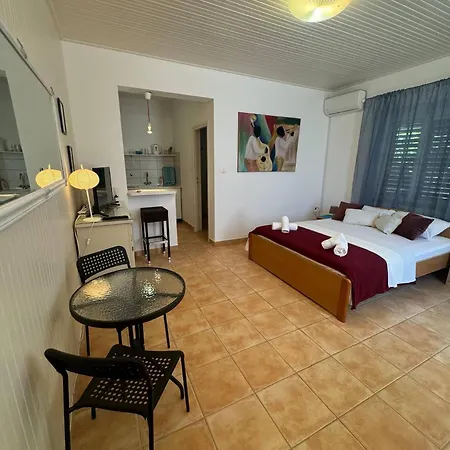 Apartment Vela Vala *
